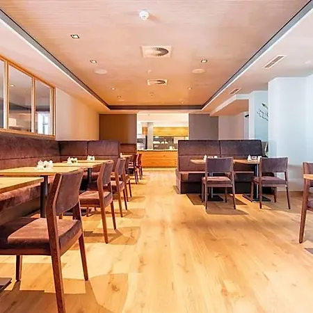 Heuboden Heu.loft Freiburg 4* Umkirch